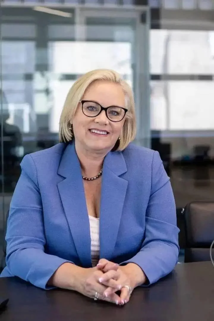 Maria Etelvina, Técnica Administrativa